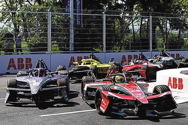FIA フォーミュラE世界選手権 2025/26